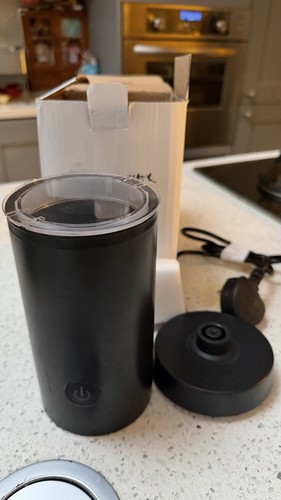 Hot and cold milk - frother, auto
